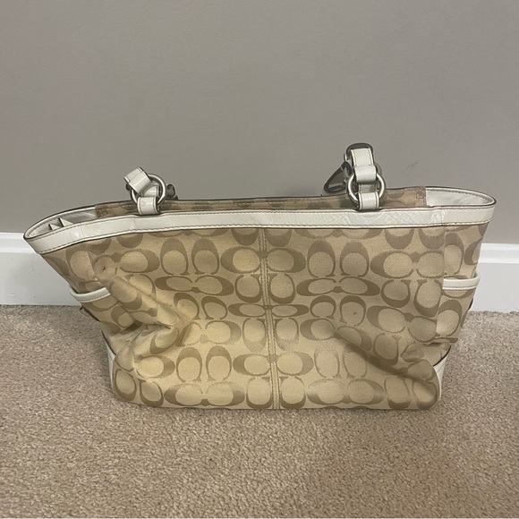 Coach Signature Pleated Gallery Tote Beige White Jacquard Canvas Leather F14281 - Picture 4 of 12